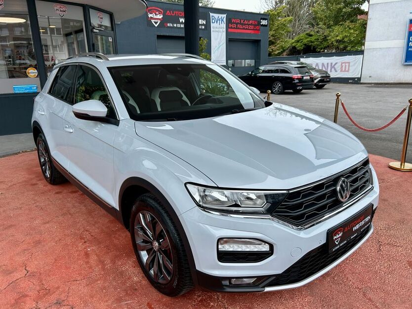 VW T-Roc 83.078 km 17.900 € Düsseldorf 40589