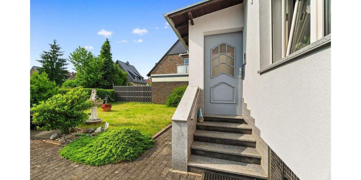 Mehrfamilienhaus, Wohnhaus Düsseldorf Oberbilk - 5 Zimmer, 123 m&sup2;, 590.000&euro; | Angebot:24748904