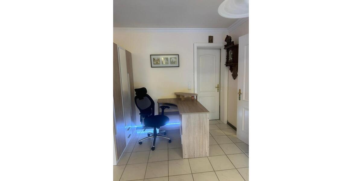 Maisonettenwohnung Dormagen Hackenbroich - 1 Zimmer, 35 m&sup2;, 700&euro; | Angebot:25333154