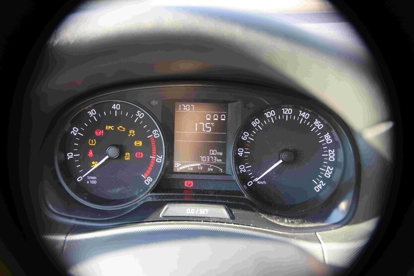 Skoda Fabia 85.000 km 6.900 € Köln 50667