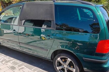 VW Sharan 129.000 km 3.800 &euro; Brühl 50321