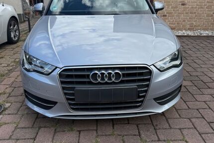 Audi A3 92.000 km 13.900 &euro; Niederkassel 53859