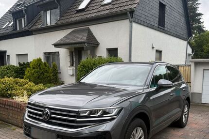 VW Touareg 39.900 km 48.000 &euro; Köln 51429