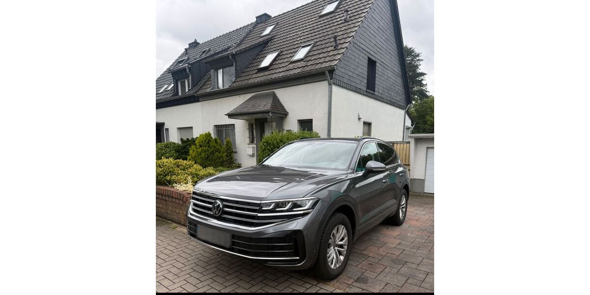 VW Touareg 39.900 km 48.000 &euro; Köln 51429