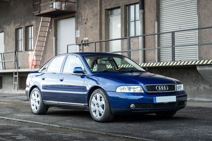 Audi A4 158.941 km 12.890 &euro; Köln 50825