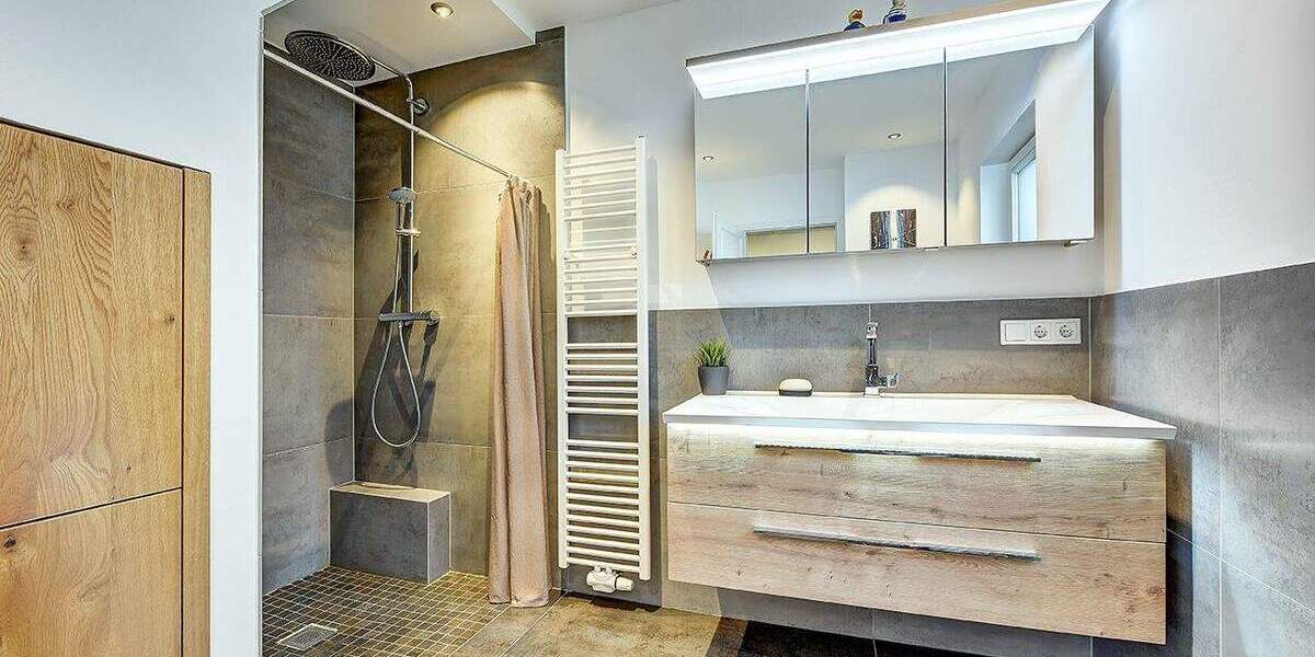 Mehrfamilienhaus, Wohnhaus Mettmann - 9 Zimmer, 307 m&sup2;, 3.700&euro; | Angebot:23824613