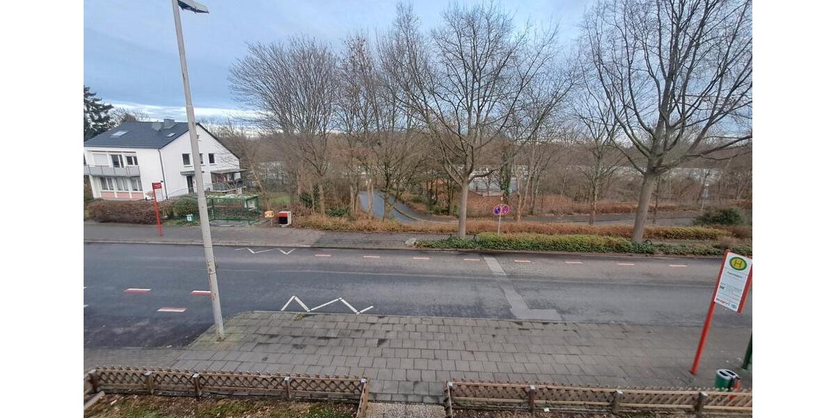 Dachgeschoßwohnung Leverkusen Schlebusch - 3 Zimmer, 62 m&sup2;, 570&euro; | Angebot:26215406