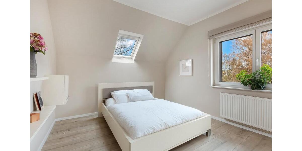 Einfamilienhaus Langenfeld (Rheinland) - 5 Zimmer, 150 m&sup2;, 2.500&euro; | Angebot:26099303