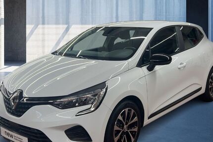 Renault Clio 21.265 km 14.530 &euro; Köln 50939