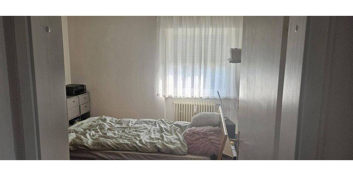 Etagenwohnung Erftstadt Liblar - 3 Zimmer, 83 m&sup2;, 179.000&euro; | Angebot:26080769