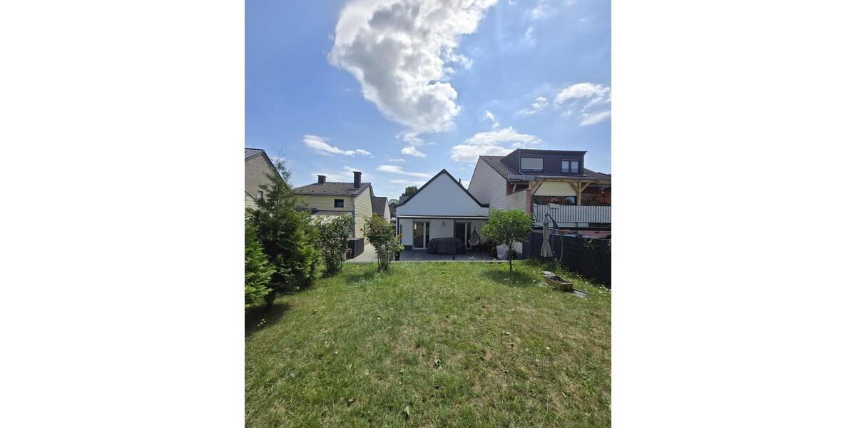 EFH mit hoher Privatsphäre und attraktivem Ausbaupotenzial 4 zimmer