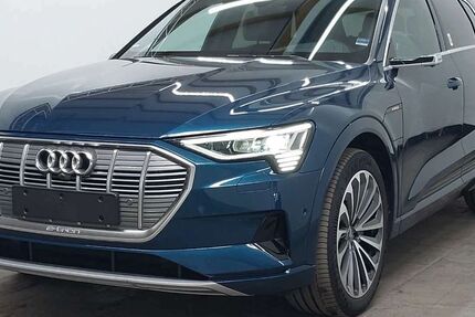 Audi e-tron 69.300 km 27.900 &euro; Hilden 40721