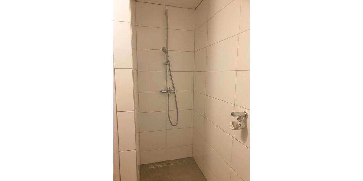 Gemütliche 2-Zimmer-Dachgeschosswohnung in Leverkusen 1 zimmer