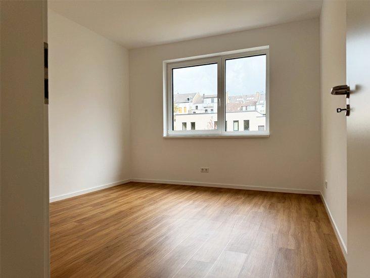 Reihenhaus Neuss - 4 Zimmer, 101 m&sup2;, 2.050&euro; | Angebot:26195894