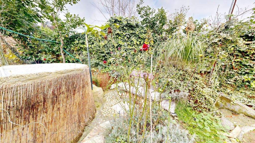 Kerpen-Sindorf! Sonnenhelles Einfamilienhaus mit Terrasse, Garten. Pool und Garage in begehrter Wohnlage! (LK 4840) 4 zimmer