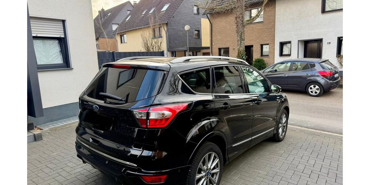 Ford Kuga 59.850 km 17.600 &euro; Leverkusen 51371