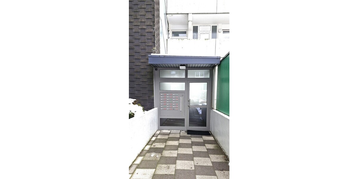 Gemütliche 2 ½ Zimmer ETW mit Loggia und Garage 2 zimmer