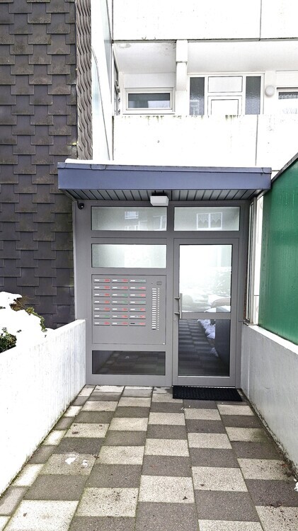 Gemütliche 2 ½ Zimmer ETW mit Loggia und Garage 2 zimmer