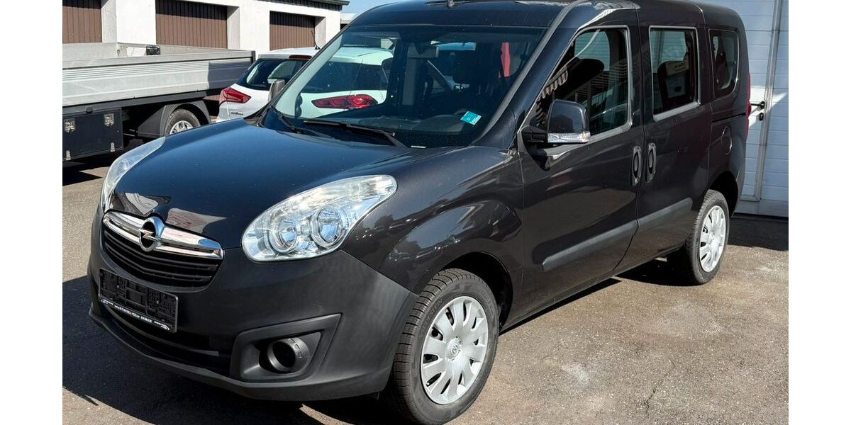 Opel Combo 156.477 km 9.450 &euro; Solingen 42659