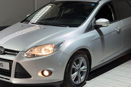 Ford Focus 93.186 km 7.970 &euro; Köln 50739