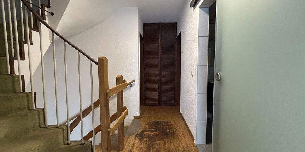 Provisionsfrei: Familienfreundliches Reihenhaus mit Garten & Garage in Köln-Lövenich 5 zimmer