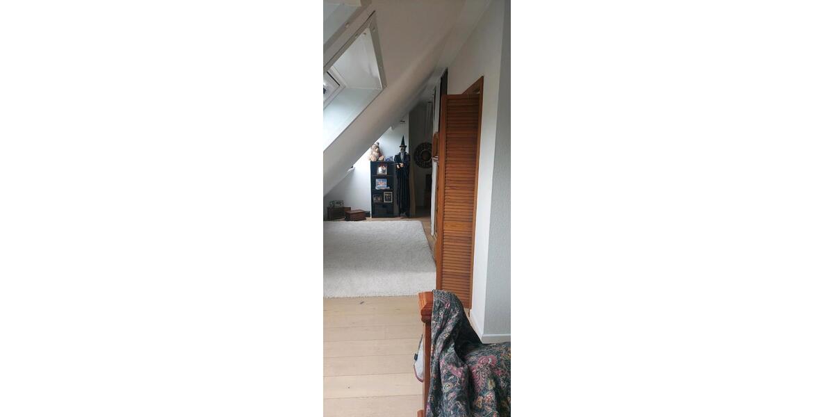 Dachgeschoßwohnung Odenthal - 3 Zimmer, 78 m&sup2;, 239.000&euro; | Angebot:26940144