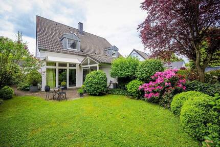 Haus Neuss Vogelsang - 5 Zimmer, 127 m&sup2;, 699.000&euro; | Angebot:26798113