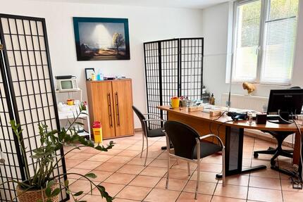 Büro-Praxisräume in 51465 Berg. Gladb. Nähe Strundepark zimmer