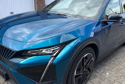 Peugeot 408 90.000 km 19.990 &euro; Neuss 41462