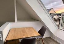 Pauschale Kosten - helle Spitzbiden Wohnung