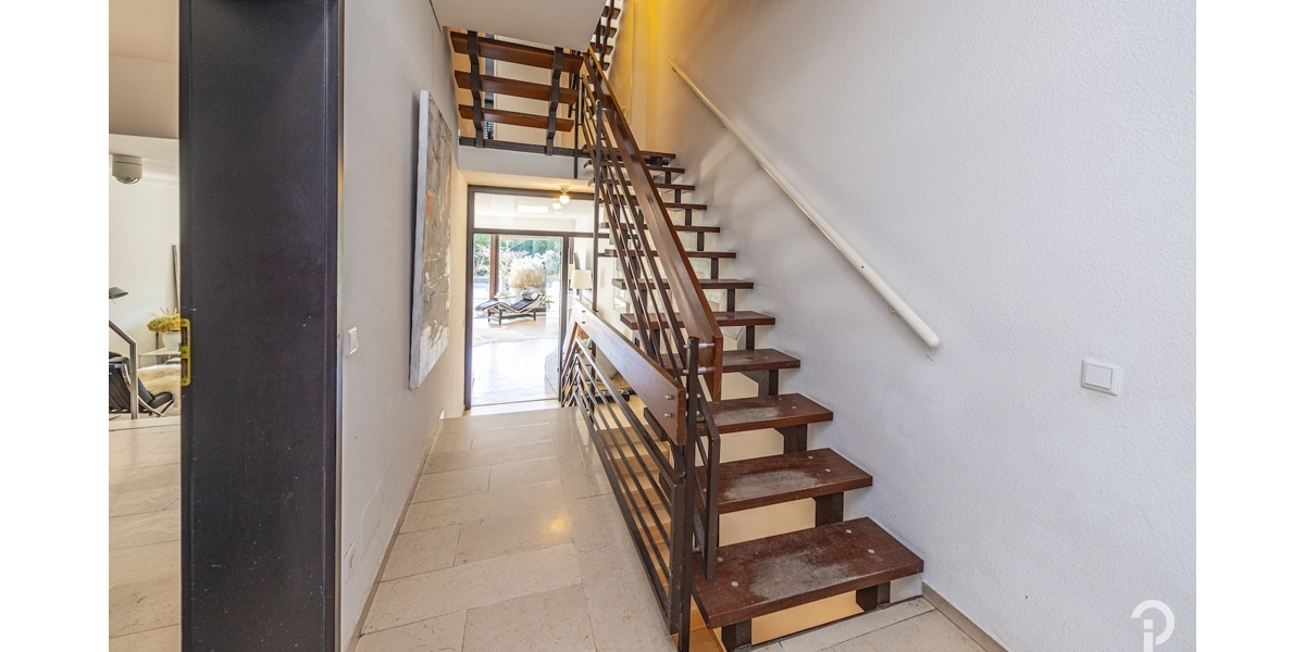 Charmantes Split-Level-Reihenendhaus in unmittelbarer Rheinnähe im Herzen von Düsseldorf-Benrath - Reihenendhaus Düsseldorf Stadtbezirk 9 | Angebot:27007603