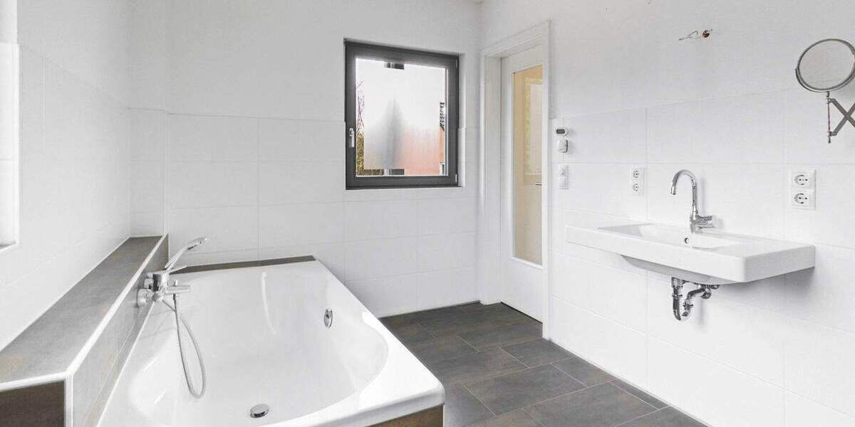 Einfamilienhaus Leverkusen Quettingen - 8 Zimmer, 285 m&sup2;, 989.000&euro; | Angebot:25649677