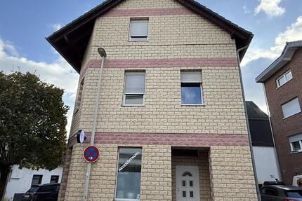 Saniertes 2-Etagen-Haus mit 125 m² Wohnfläche in zentraler Lage von Frechen 7 zimmer