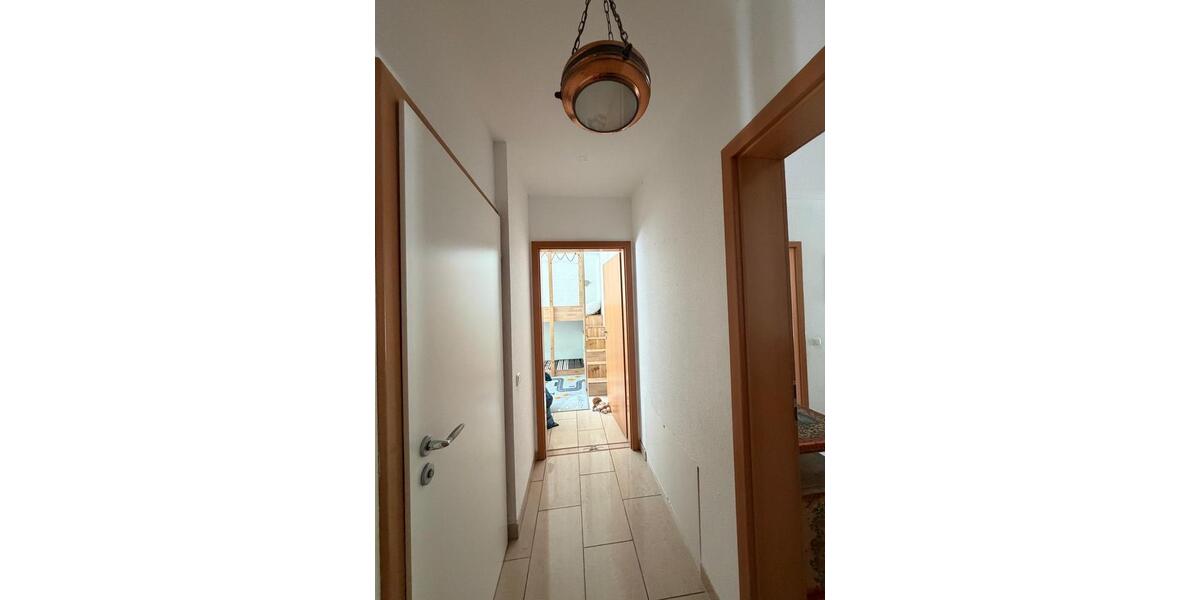 Erdgeschoßwohnung Solingen Wald - 3 Zimmer, 76 m&sup2;, 1.400&euro; | Angebot:26326002