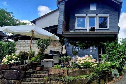Haus Wermelskirchen - 6 Zimmer, 132 m&sup2;, 399.000&euro; | Angebot:26884985