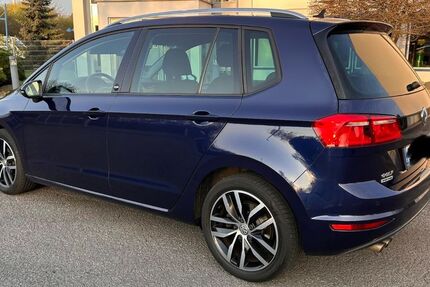 VW Golf Sportsvan 117.000 km 12.200 &euro; Bergisch Gladbach 51465