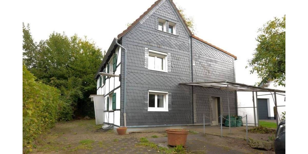 Heimwerker aufgepasst !! Freistehendes Fachwerkhaus * Renovierungsbedarf * ca. 132 m² Wfl. * ca. 354 m² Grundstück * ... 8 zimmer