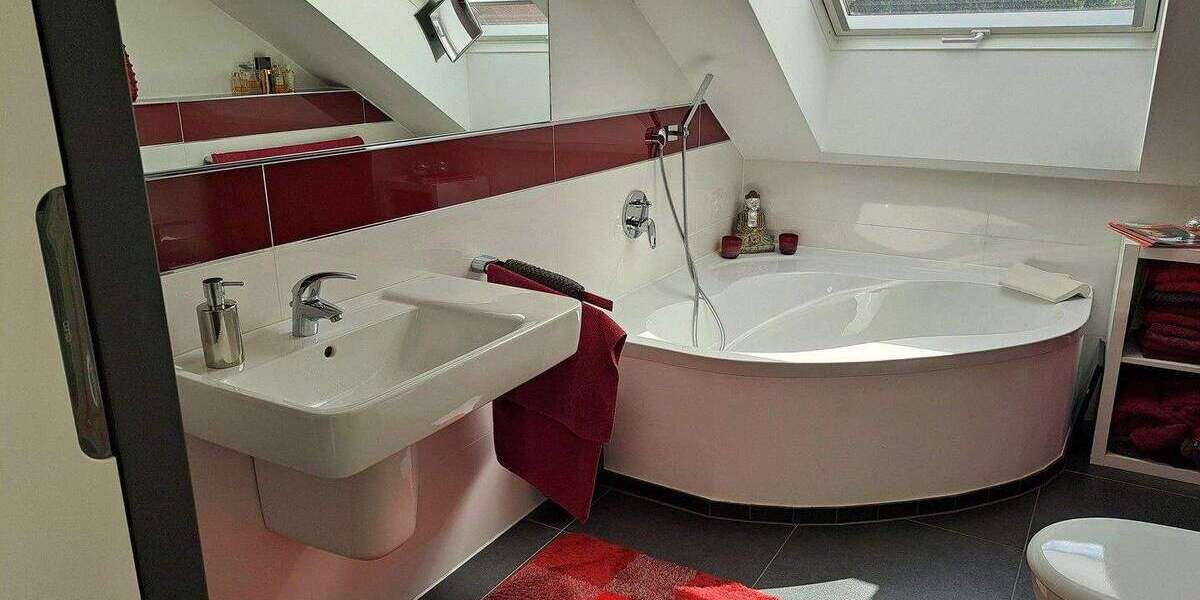 Schicke 4-Zimmer mit Dachterrasse - am Naturschutzgebiet Wiembach - provisionsfrei 4 zimmer