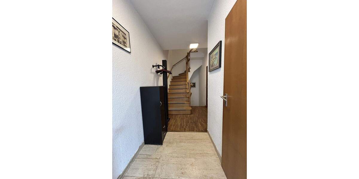 Provisionsfrei: Familienfreundliches Reihenhaus mit Garten & Garage in Köln-Lövenich 5 zimmer