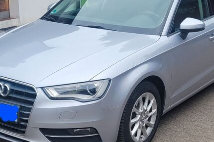Audi A3 141.300 km 11.200 &euro; Düsseldorf 40489