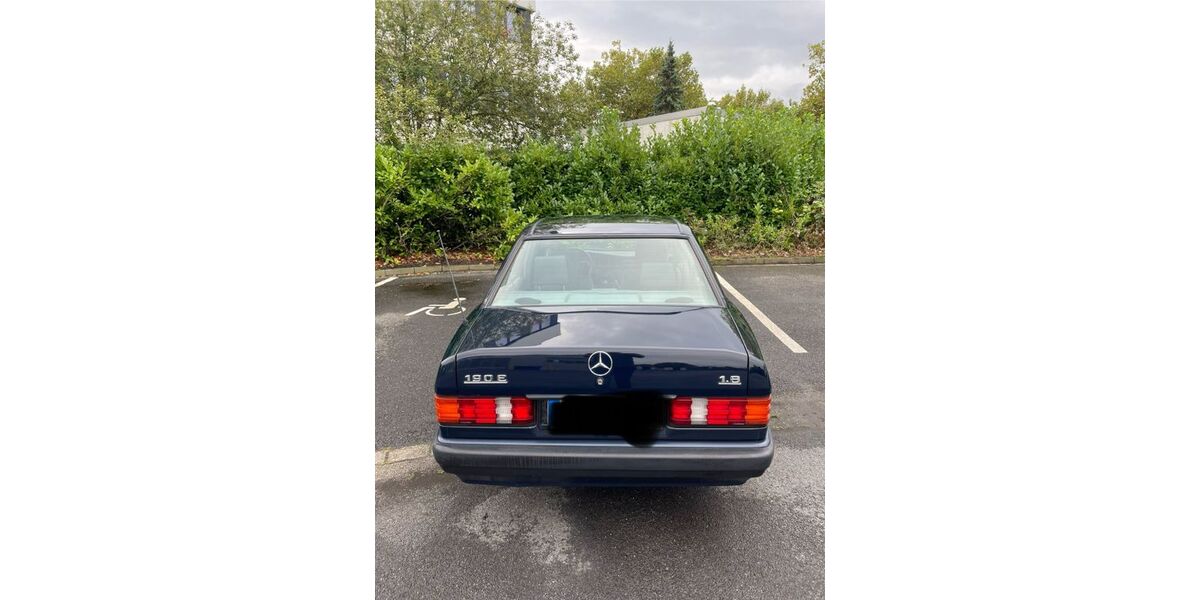 Mercedes-Benz 190 116.000 km 7.800 &euro; Neuss 41462