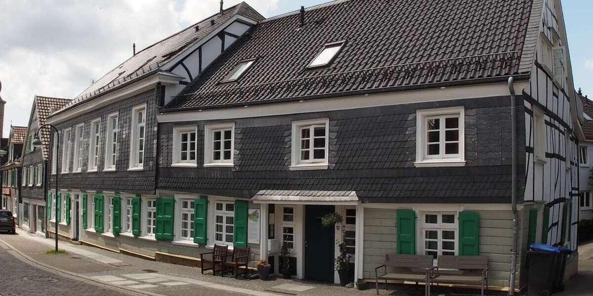 Etagenwohnung Remscheid Lüttringhausen Lüttringhausen - 5 Zimmer, 132 m&sup2;, 295.000&euro; | Angebot:26871924