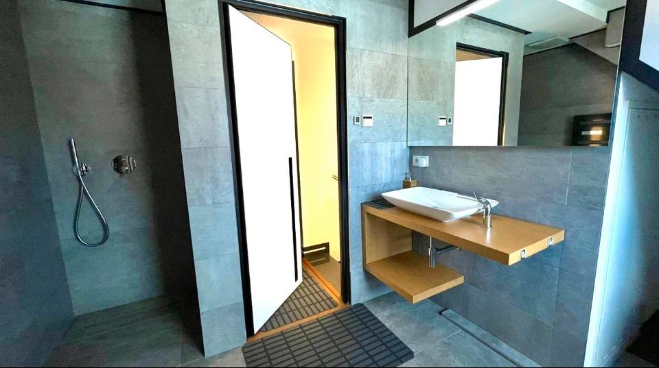 Exklusive Maisonette Eigentumswohnung am Rhein in Köln 3 zimmer