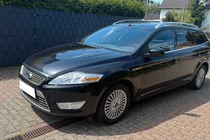Ford Mondeo 575.000 km 1.950 € Dusseldorf 40227