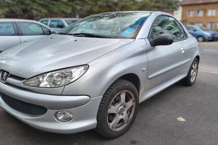 Peugeot 206 111.000 km 1.895 &euro; Köln 50735