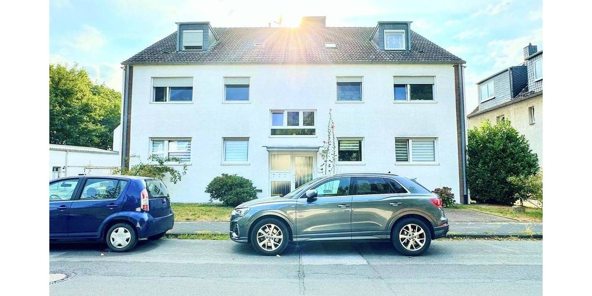 Voll vermietetes 6-Parteien-Haus mit 11-Garagen in guter Lage und Hinterland-Baupotenzial 1 zimmer