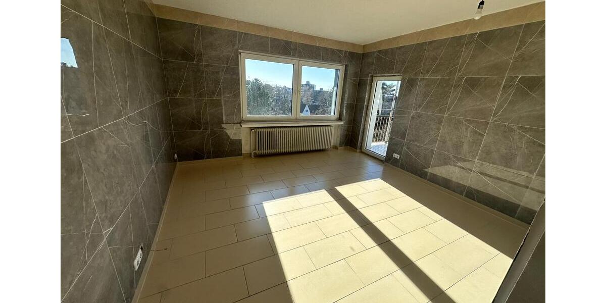Dachgeschoßwohnung Solingen Wald - 4 Zimmer, 112 m&sup2;, 1.150&euro; | Angebot:26341660