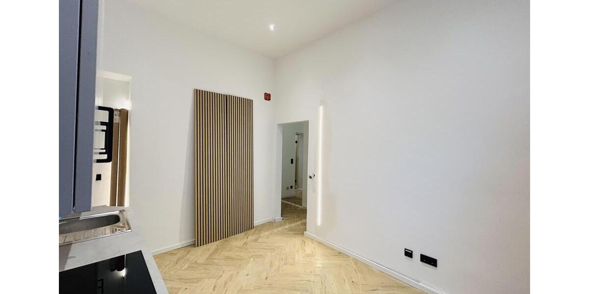 Kernsanierte, teilmöblierte 4-Zimmer-WG in zentraler, gut angebundener Lage in Köln-Ehrenfeld! 4 zimmer