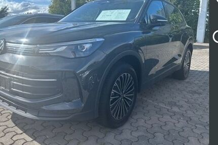 VW Tiguan 10.300 km 43.789 € Erftstadt 50374