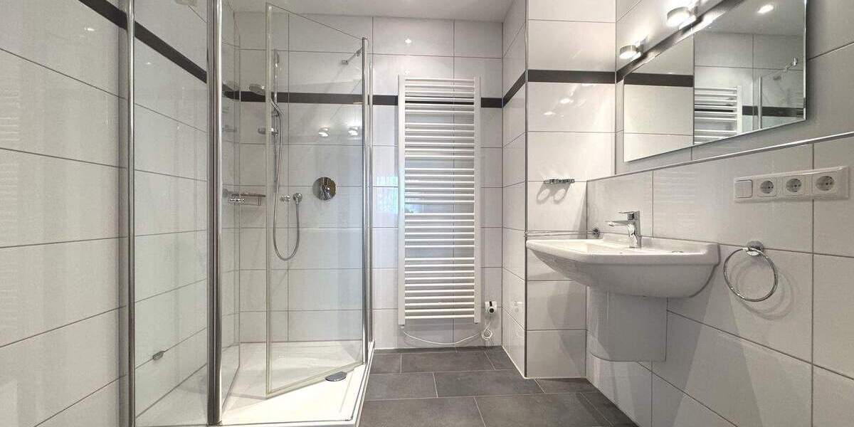 Großzügiges Einfamilienhaus in Burscheid! 6 zimmer